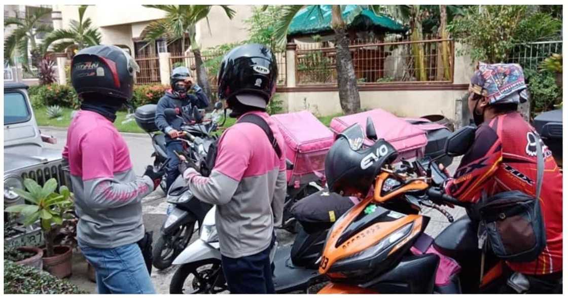 Nasa 10 delivery riders, nabiktima ng fake order sa Las Piñas Nasa 10 delivery riders, nabiktima ng fake order sa Las Piñas