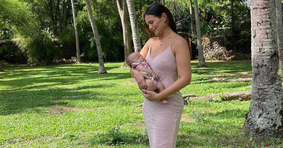 Iza Calzado, ibinida mga ‘roll over’ moments ng kanyang baby: “It’s amazing to see her progress”