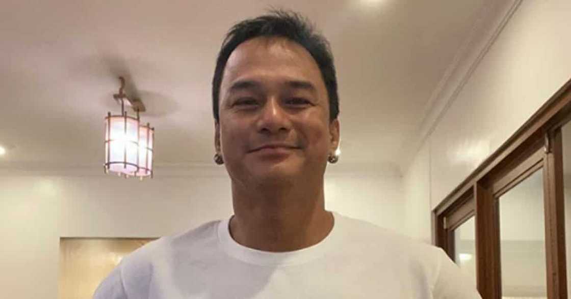 Gardo Versoza, binahagi ang picture nila nina Cherie Gil at Nora Aunor: "Mukhang ako na ang next ah" Gardo Versoza, binahagi ang picture nila nina Cherie Gil at Nora Aunor: "Mukhang ako na ang next ah"