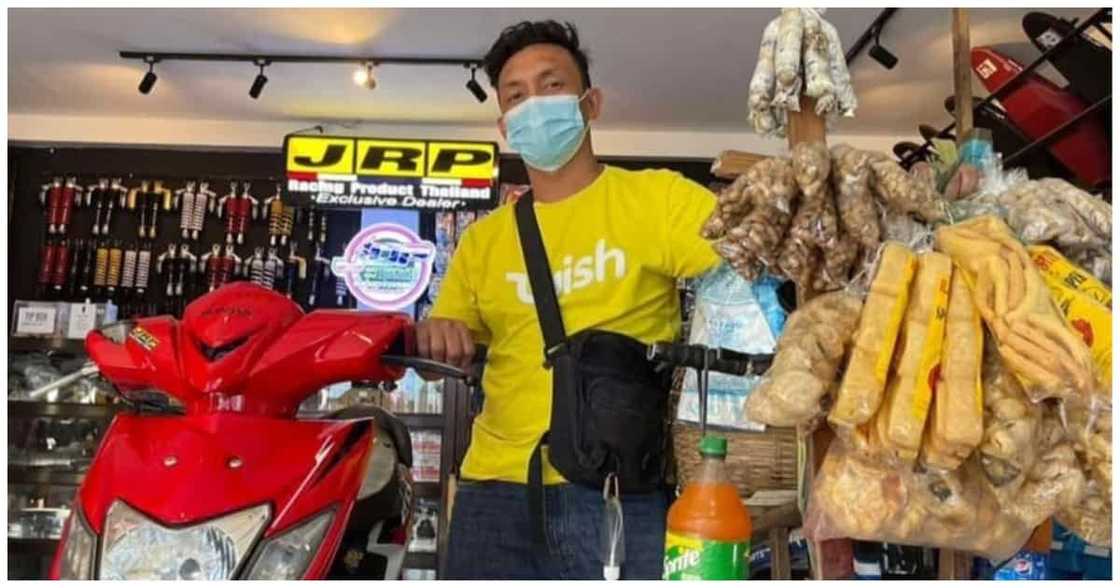 Sa tulong ng suki; Balut vendor, nabiyayaan ng pera at motorsiklo Sa tulong ng suki; Balut vendor, nabiyayaan ng pera at motorsiklo