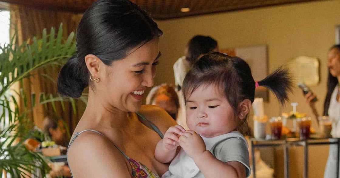 Vid ni Winwyn Marquez na pinapatulog anak at kinakantahan ng tradisyunal Pinoy folk song, umani ng papuri Vid ni Winwyn Marquez na pinapatulog anak at kinakantahan ng tradisyunal Pinoy folk song, umani ng papuri
