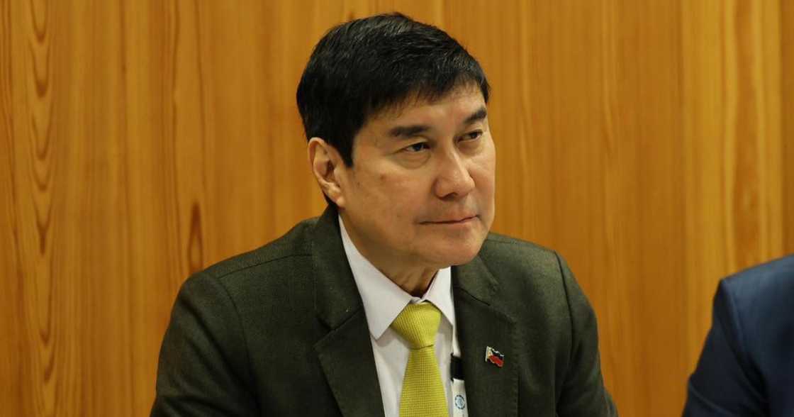 Raffy Tulfo, ibinunyag ang umano’y nakakagulat na trato sa minority senators Raffy Tulfo, ibinunyag ang umano’y nakakagulat na trato sa minority senators