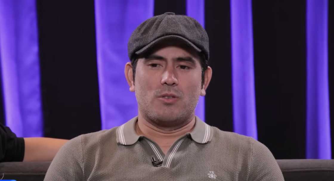 Gerald Anderson, sinagot ang tanong kung okay na sila ni 'B' Gerald Anderson, sinagot ang tanong kung okay na sila ni 'B'