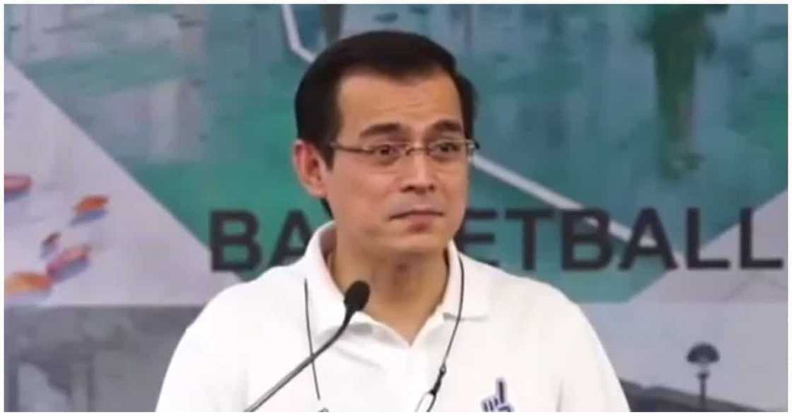 Mayor Isko, naiyak sa pagtatapos ng speech niya sa inauguration ng Tondominium One Mayor Isko, naiyak sa pagtatapos ng speech niya sa inauguration ng Tondominium One
