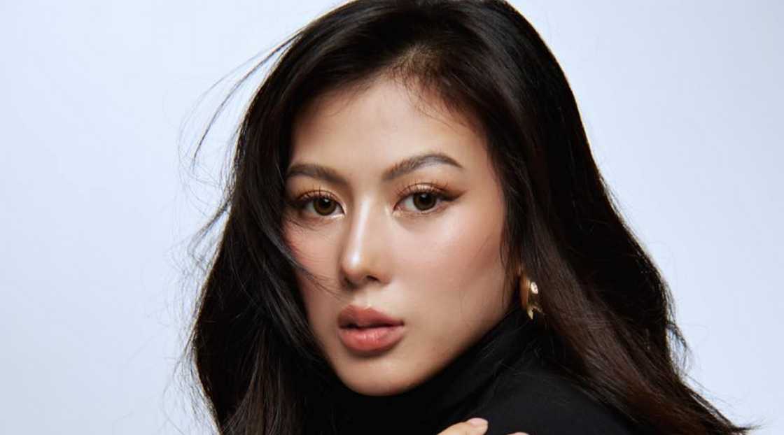 Alex Gonzaga, nag-react sa komentong sumailalim sya sa panibagong nose job Alex Gonzaga, nag-react sa komentong sumailalim sya sa panibagong nose job