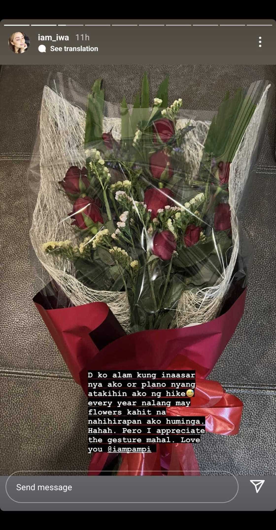 Iwa Moto, pinagtripan ang bouquet of flowers na natanggap mula kay Pampi Lacson Iwa Moto, pinagtripan ang bouquet of flowers na natanggap mula kay Pampi Lacson