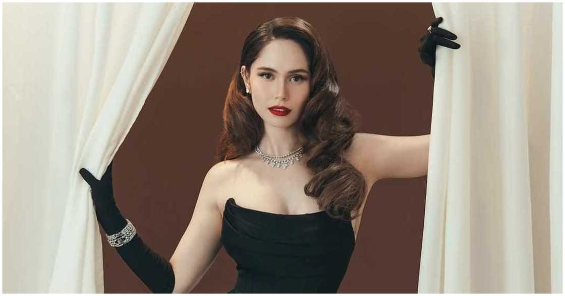 Jessy Mendiola stuns netizens with her gorgeous birthday photoshoot: "Hello, 32" Jessy Mendiola stuns netizens with her gorgeous birthday photoshoot: "Hello, 32"