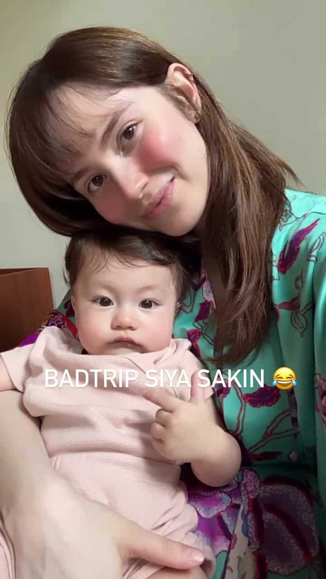 Jessy Mendiola, tuloy sa pag-video sa anak kahit tila di na peg ginagawa ng ina: “Cant help it” Jessy Mendiola, tuloy sa pag-video sa anak kahit tila di na peg ginagawa ng ina: “Cant help it”