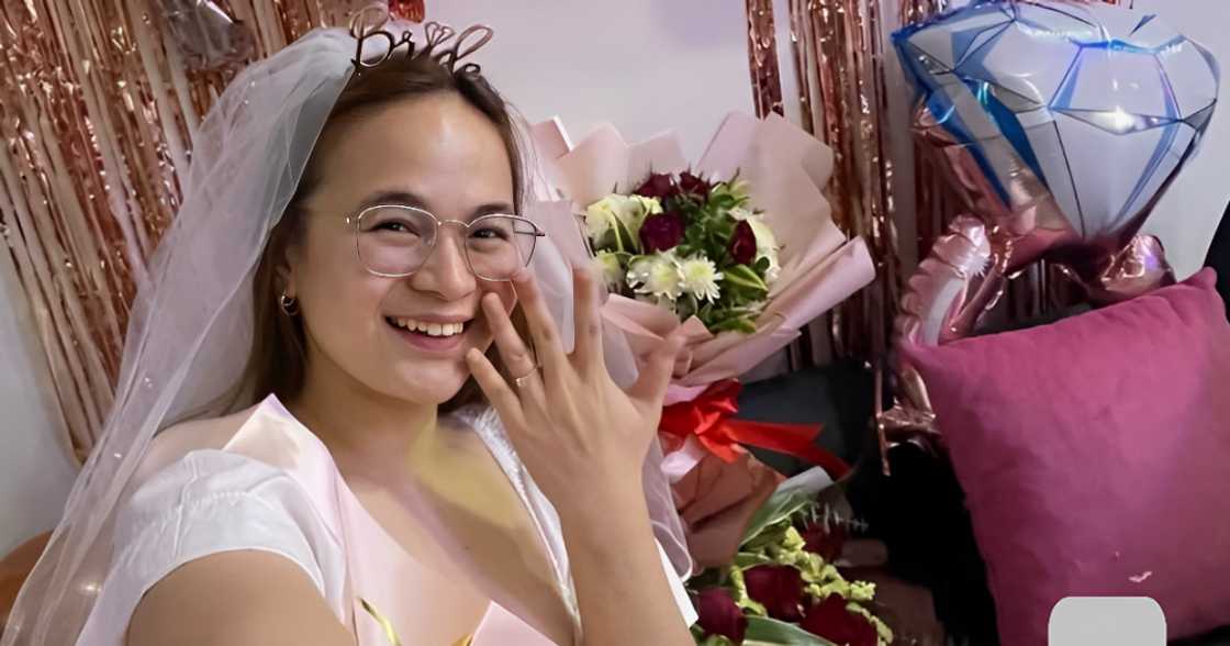 Krystal Reyes, ipinasilip ang masayang bridal shower niya (@krystalreyes08) Krystal Reyes, ipinasilip ang masayang bridal shower niya (@krystalreyes08)