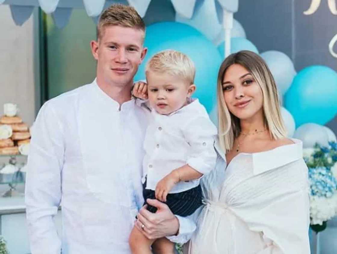 Man City players wives and girlfriends Man City players wives and girlfriends