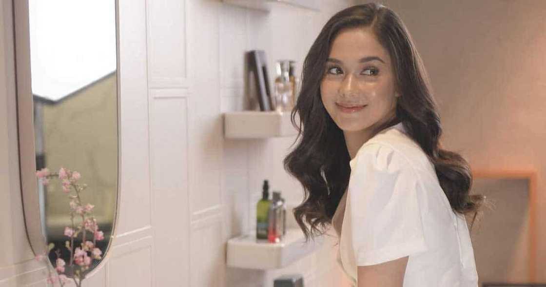 Maja Salvador, kinukulit si Rambo Nuñez para pansinin siya sa date night nila: “Papansin sa jows minsan” Maja Salvador, kinukulit si Rambo Nuñez para pansinin siya sa date night nila: “Papansin sa jows minsan”