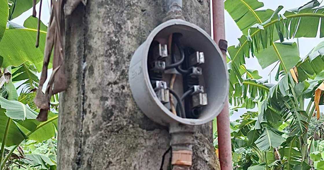Tatlong lalaki, inaresto sa Cavite dahil sa umano’y ilegal na pag-modify ng metro ng Meralco Tatlong lalaki, inaresto sa Cavite dahil sa umano’y ilegal na pag-modify ng metro ng Meralco