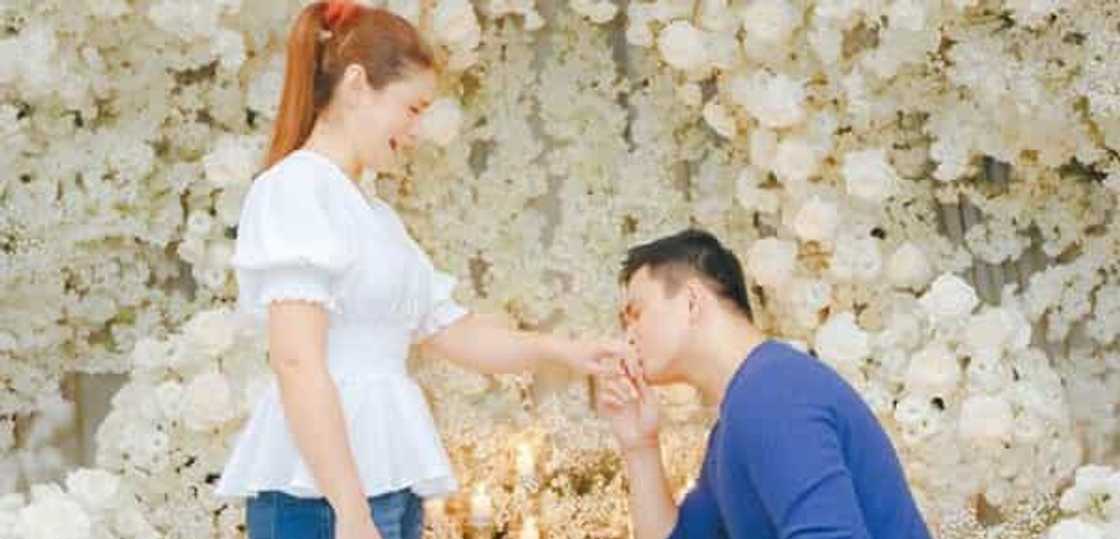 Katahimikan nina Carla Abellana, Tom Rodriguez sa gitna ng rumored breakup, hinangaan ni Cristy Fermin Katahimikan nina Carla Abellana, Tom Rodriguez sa gitna ng rumored breakup, hinangaan ni Cristy Fermin
