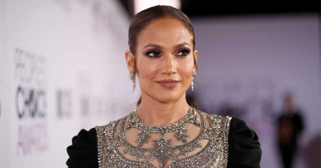 Jennifer Lopez fires back at bashers who accused her of getting Botox Jennifer Lopez fires back at bashers who accused her of getting Botox
