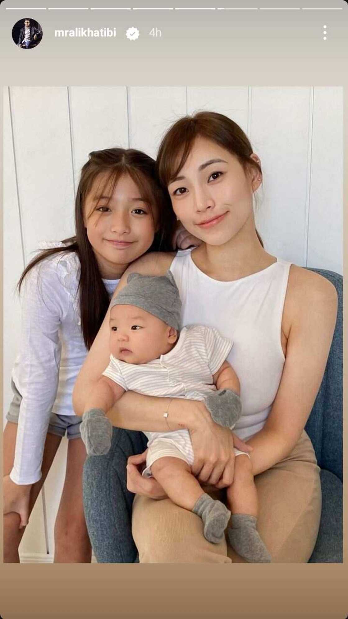 Ali Khatibi, ibinida ang picture ng mga anak niya kasama ang kanyang partner Ali Khatibi, ibinida ang picture ng mga anak niya kasama ang kanyang partner