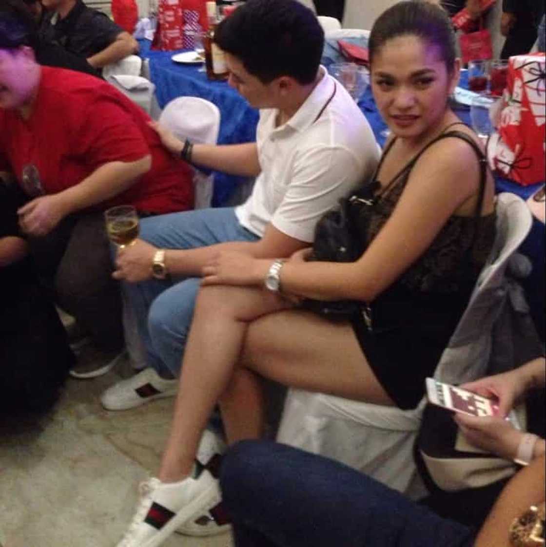 Naudlot na pag-ibig? Alden Richards, Andrea Torres, sobrang sweet, twinning pa sa Gucci sneakers Naudlot na pag-ibig? Alden Richards, Andrea Torres, sobrang sweet, twinning pa sa Gucci sneakers