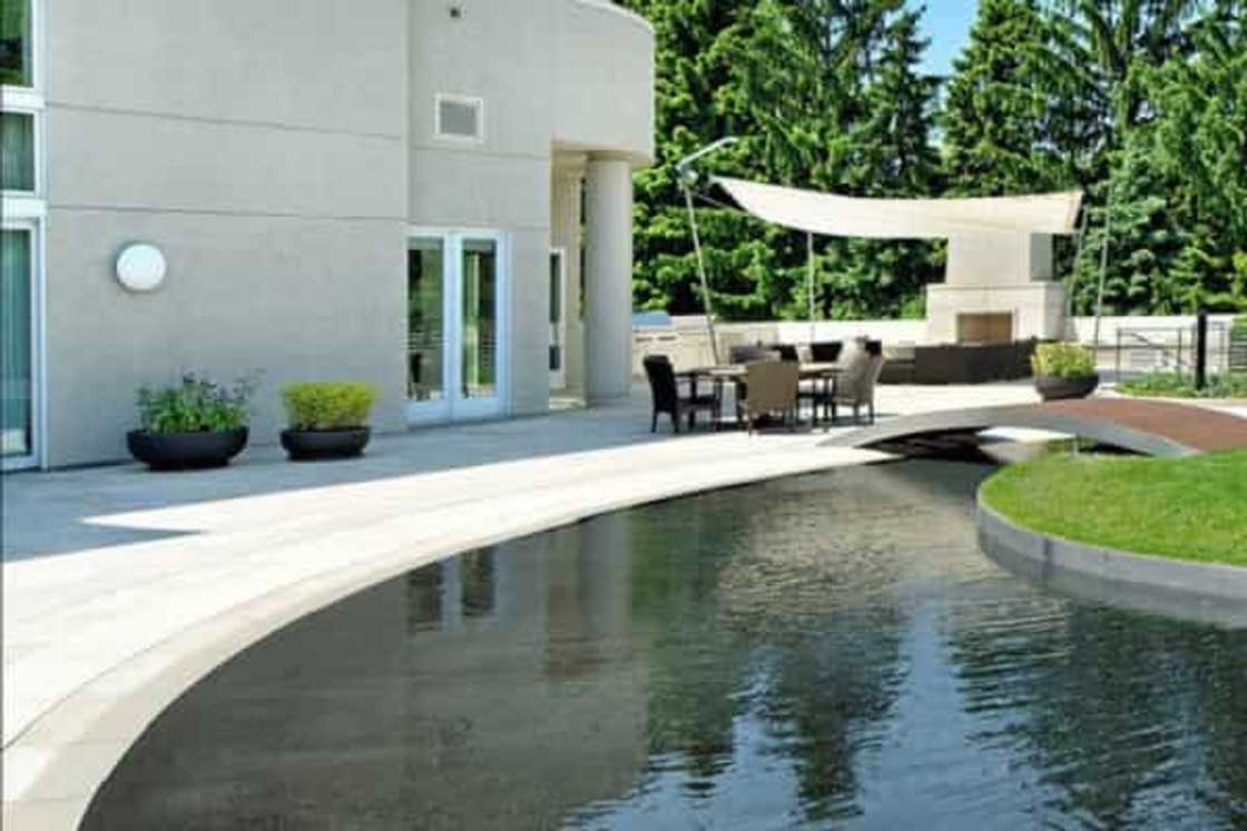 Yayamin na tunay! Ang mega-mansion ni Michael Jordan Yayamin na tunay! Ang mega-mansion ni Michael Jordan
