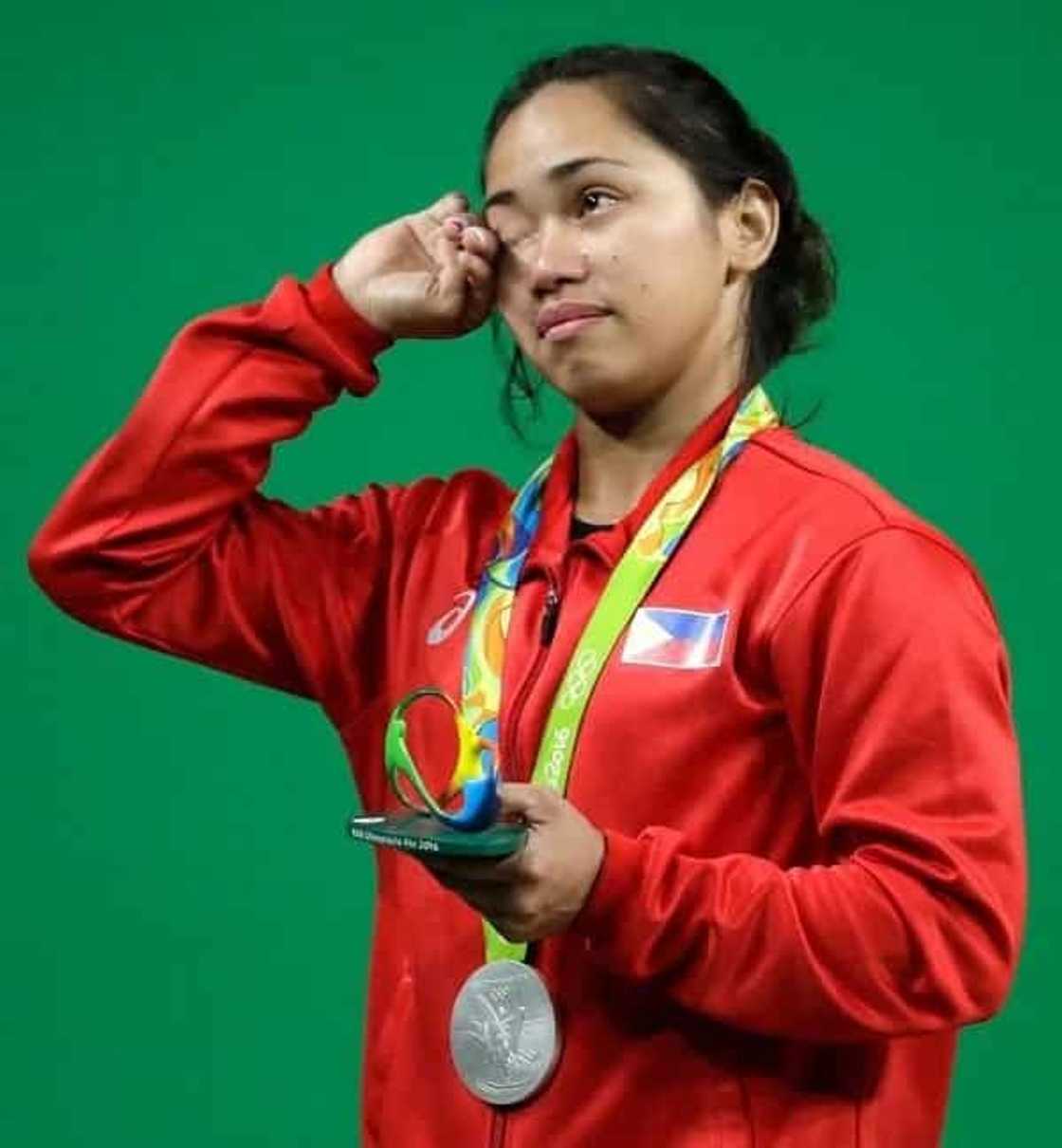 Hidilyn Diaz laments poor government support that PH athletes receive Hidilyn Diaz laments poor government support that PH athletes receive