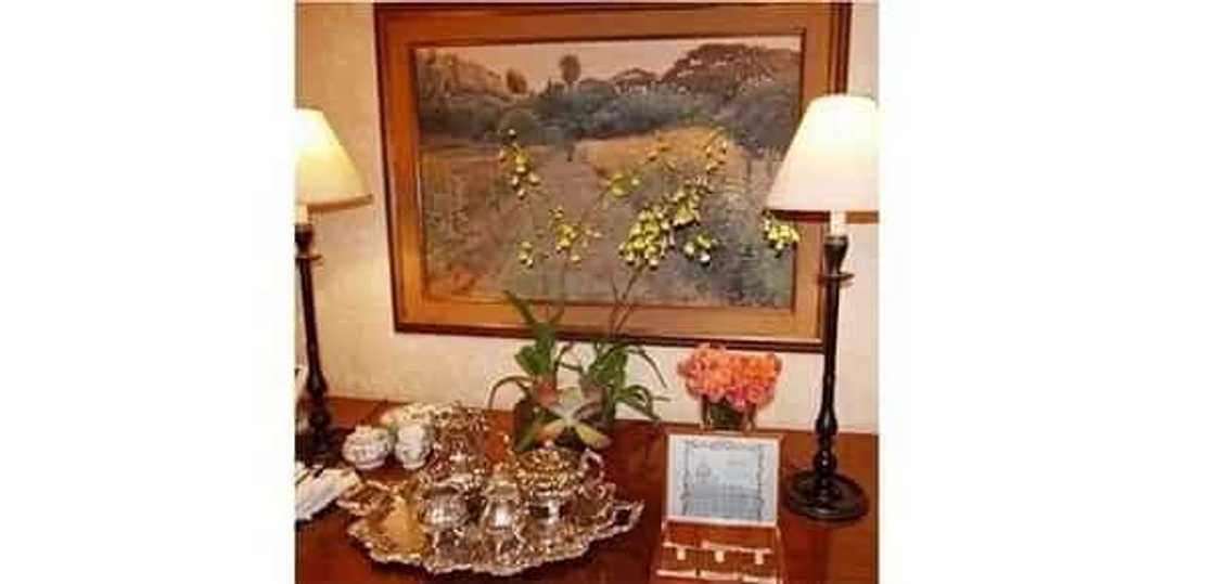 Don at Doña ng Pinas! Inside Gretchen Barretto and Tonyboy Cojuangco’s luxurious mansions in Makati City Don at Doña ng Pinas! Inside Gretchen Barretto and Tonyboy Cojuangco’s luxurious mansions in Makati City