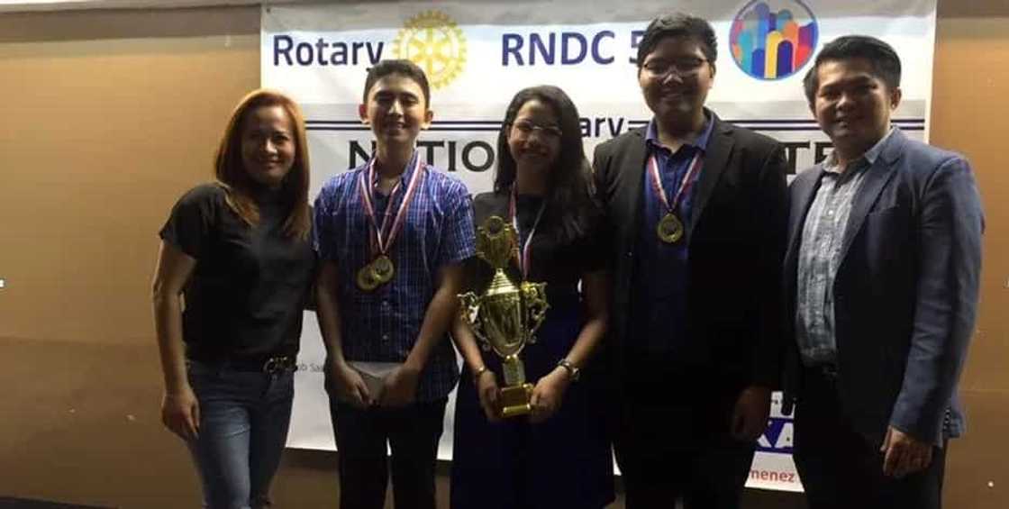 La Sallian debaters shine in Rotary National Debate Competition on commercialization of indigenous cultures La Sallian debaters shine in Rotary National Debate Competition on commercialization of indigenous cultures