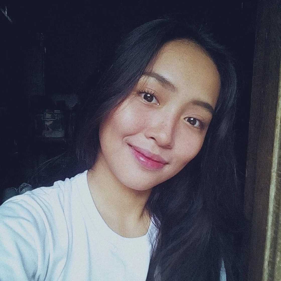 Agaw atensyon si Patricia Jhoy dahil sa sobrang hawig niya kay Kathryn Bernardo Agaw atensyon si Patricia Jhoy dahil sa sobrang hawig niya kay Kathryn Bernardo