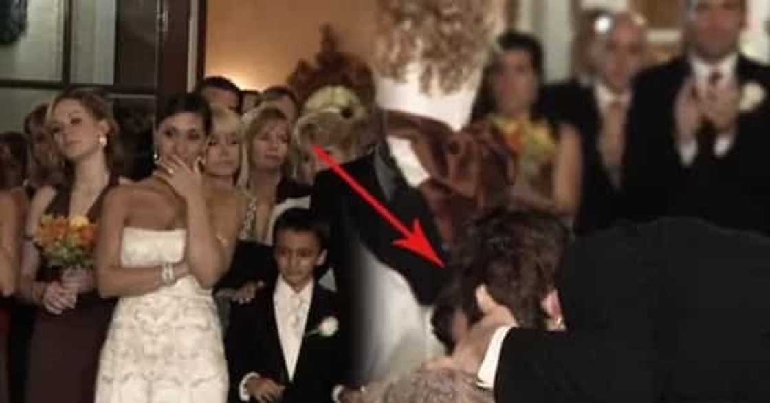 This Groom Kissed Another Woman Right In Front Of His Bride. After A Few Seconds, His Bride Was In Tears! This Groom Kissed Another Woman Right In Front Of His Bride. After A Few Seconds, His Bride Was In Tears!