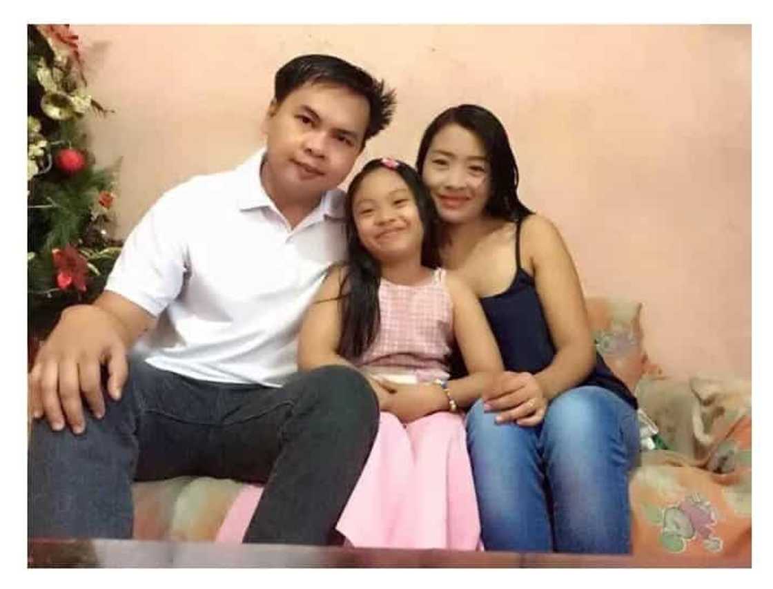 Kakayanin ang lungkot at hirap! Overseas Filipino Worker says no amount of money can buy the happiness of being with the family Kakayanin ang lungkot at hirap! Overseas Filipino Worker says no amount of money can buy the happiness of being with the family