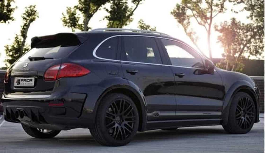 6 na mamahaling mga kotse ni Manny Pacquiao na katas ng kanyang pinaghirapan 6 na mamahaling mga kotse ni Manny Pacquiao na katas ng kanyang pinaghirapan