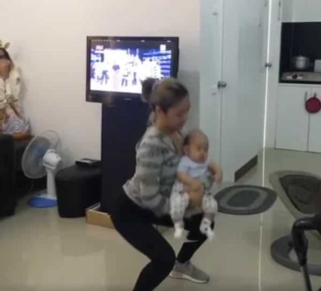 Inspiring mom works out with her baby to stay in shape Inspiring mom works out with her baby to stay in shape