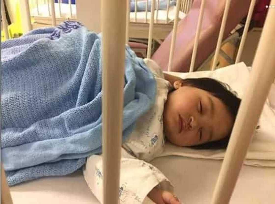 Baby hospitalized for playing with gadgets too much Baby hospitalized for playing with gadgets too much