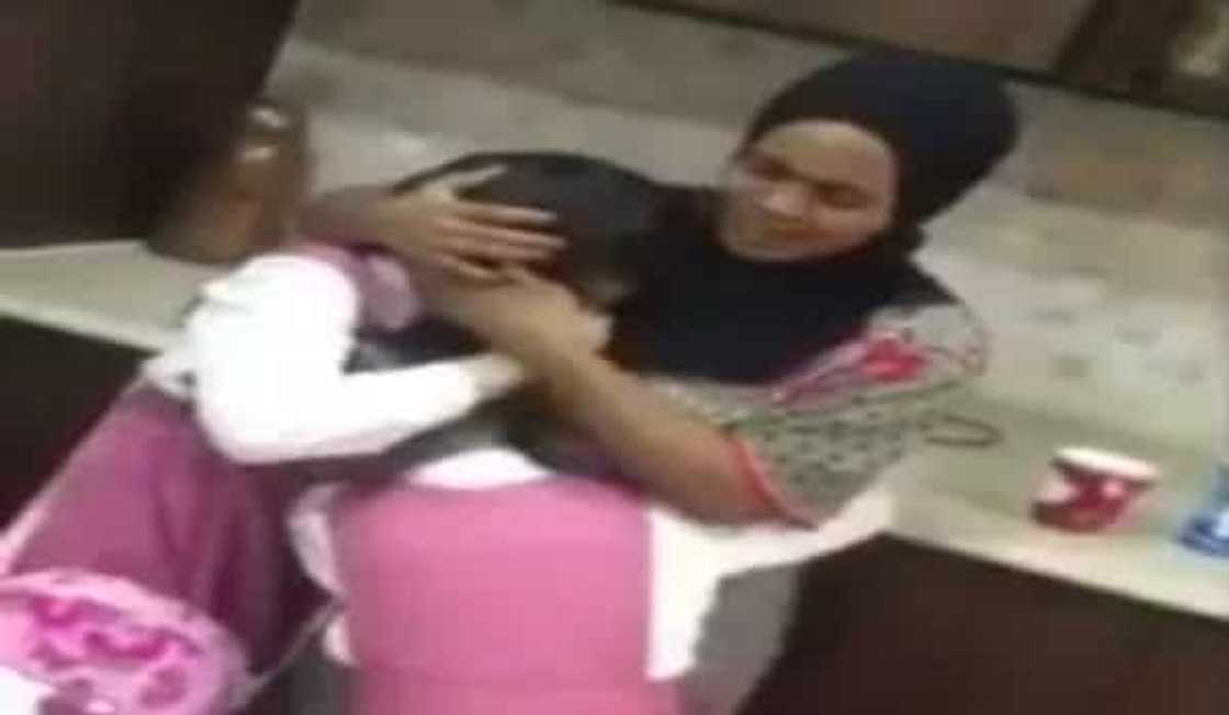 pinay-maid pinay-maid