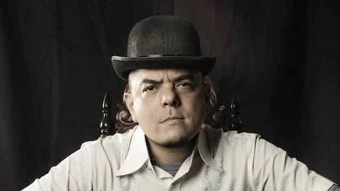 carlos-celdran carlos-celdran