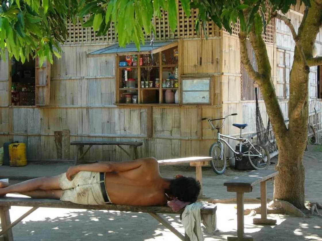 Only in the Philippines: How Filipinos Deal With Summer Heat Only in the Philippines: How Filipinos Deal With Summer Heat