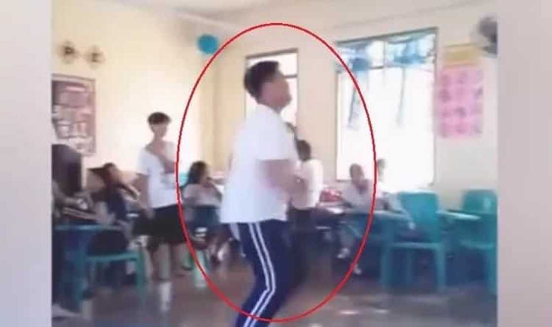 Pinoy student ends up hurting himself after attempting to jump in viral Facebook video Pinoy student ends up hurting himself after attempting to jump in viral Facebook video