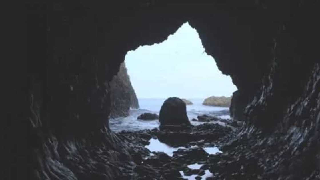 lusok-cave lusok-cave