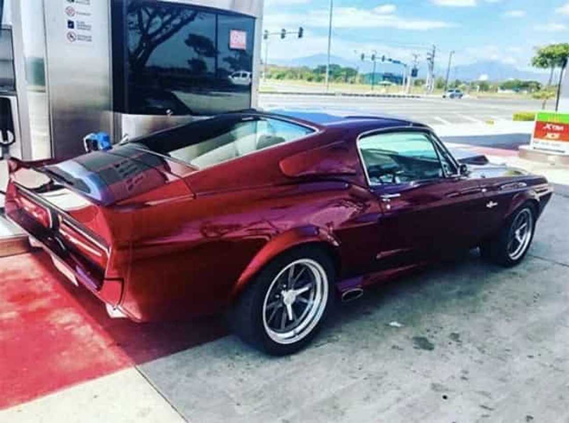 Gara! 18 Celebs na may mamahaling kotse na gusto mong i-drive o masakyan Gara! 18 Celebs na may mamahaling kotse na gusto mong i-drive o masakyan