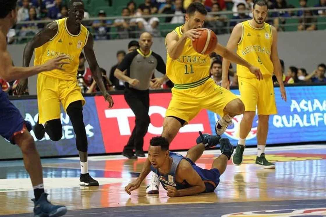 Manny Pacquiao, ginulat ang samabayang Pilipino sa kanyang opinyon patungkol sa Gilas-Australia brawl Manny Pacquiao, ginulat ang samabayang Pilipino sa kanyang opinyon patungkol sa Gilas-Australia brawl