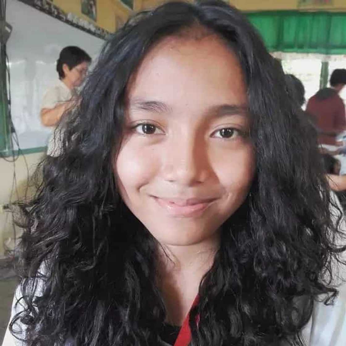 Parang pinagbiyak na bunga! Pinay student from GenSan who looks like Kathryn Bernardo goes viral