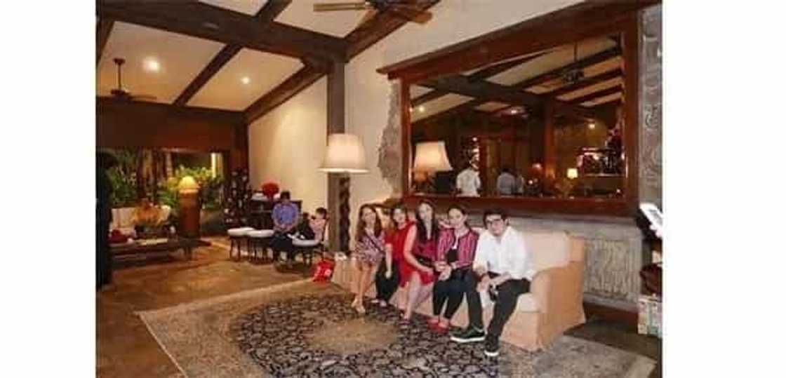 Don at Doña ng Pinas! Inside Gretchen Barretto and Tonyboy Cojuangco’s luxurious mansions in Makati City Don at Doña ng Pinas! Inside Gretchen Barretto and Tonyboy Cojuangco’s luxurious mansions in Makati City