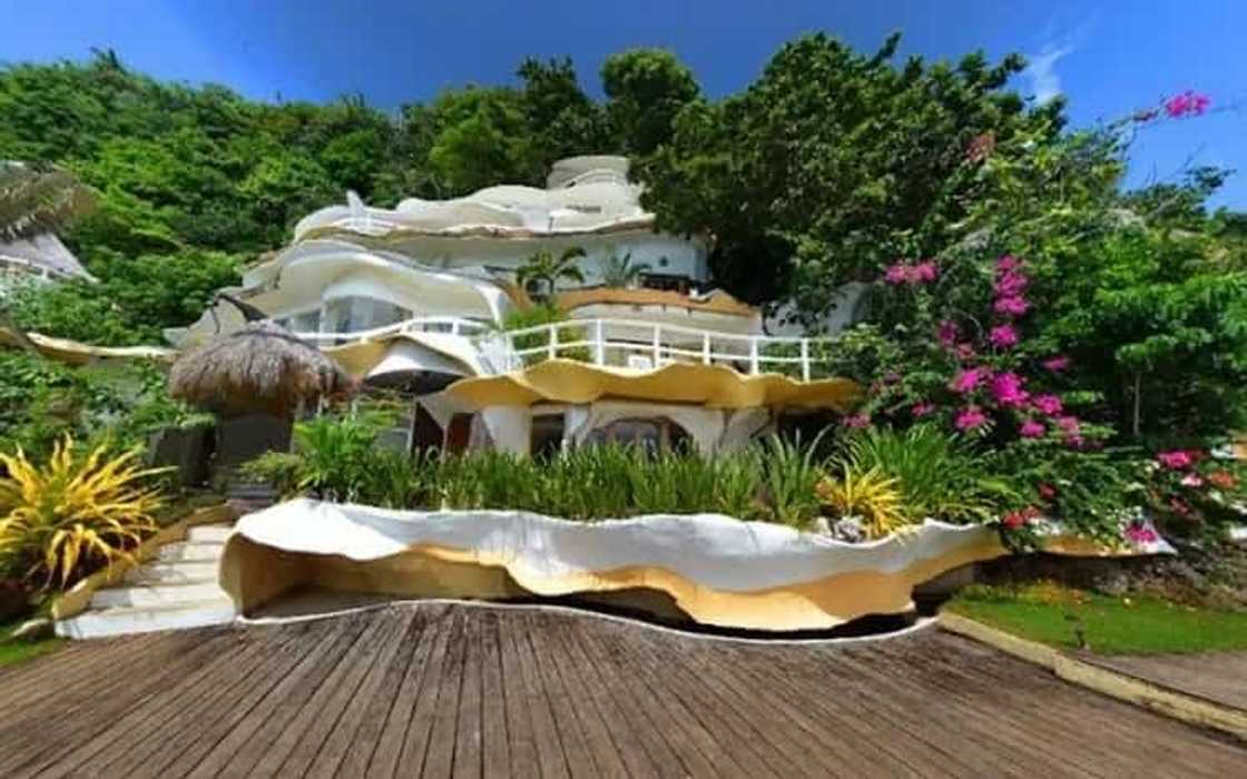 Manny and Jinkee Pacquiao own a lavish resort in Boracay Manny and Jinkee Pacquiao own a lavish resort in Boracay