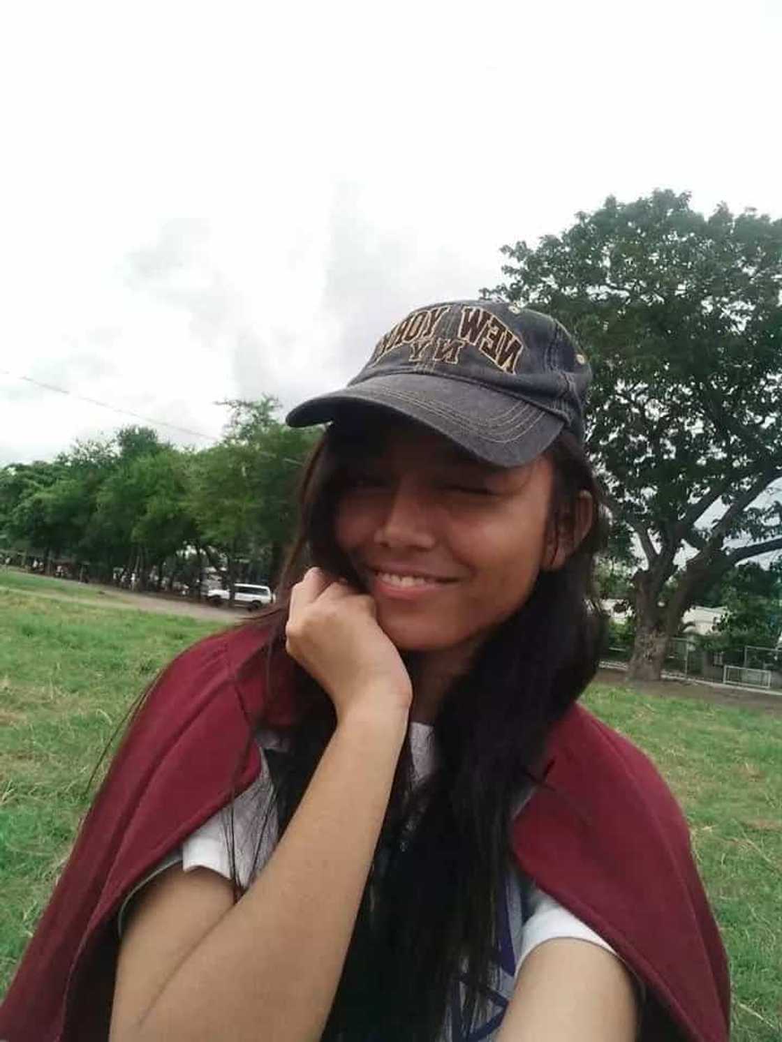 Parang pinagbiyak na bunga! Pinay student from GenSan who looks like Kathryn Bernardo goes viral Parang pinagbiyak na bunga! Pinay student from GenSan who looks like Kathryn Bernardo goes viral