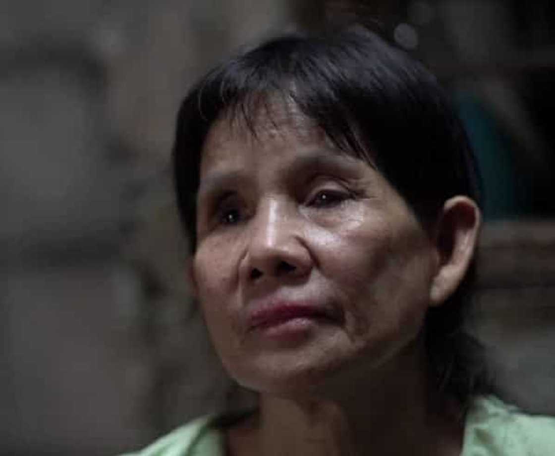 Inang bulag, anak na may down syndrome ang nagsisilbing kanyang 'mata' Inang bulag, anak na may down syndrome ang nagsisilbing kanyang 'mata'