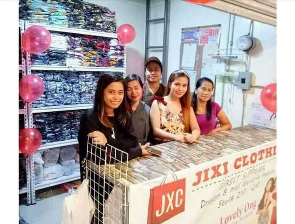 Hanep sa diskarte! Online Seller, nakapagpundar na ng bahay at mga sasakyan sa loob lang ng 5 taon Hanep sa diskarte! Online Seller, nakapagpundar na ng bahay at mga sasakyan sa loob lang ng 5 taon