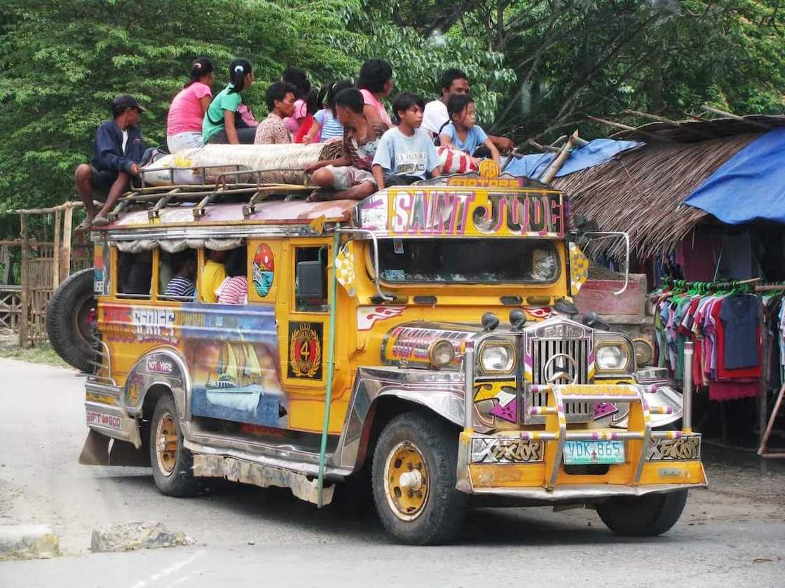 Here are 5 types of jeepney ride Pinoy commuters experience