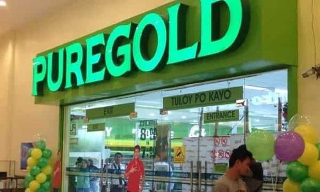Puregold employee sees inside of jail after allegedly eating cupcake and sandwich without permission Puregold employee sees inside of jail after allegedly eating cupcake and sandwich without permission