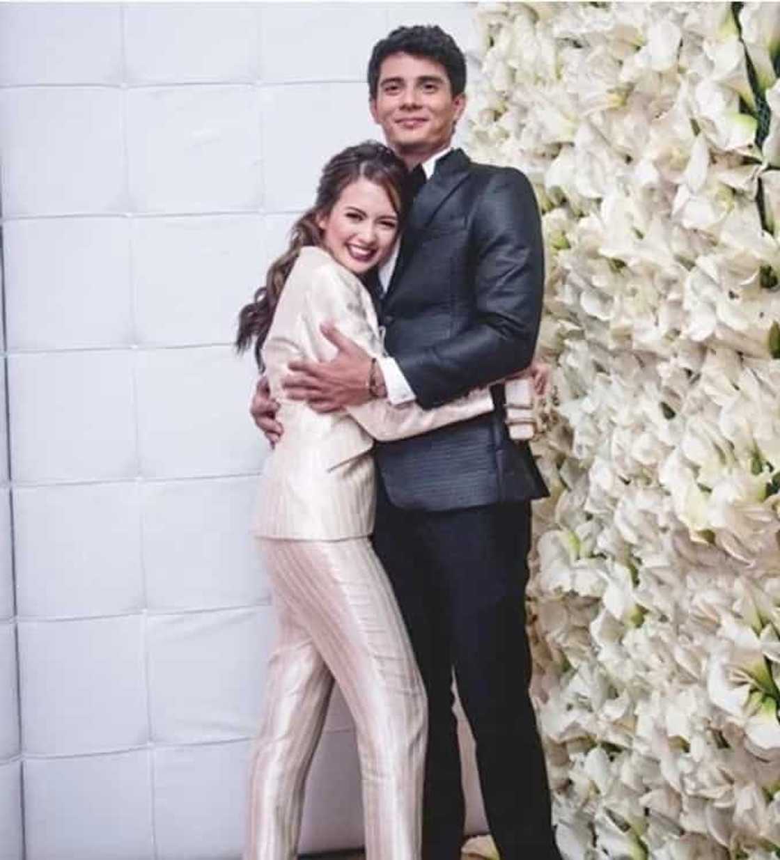 7 Pinoy men who were romantically linked with Ellen Adarna before she became John Lloyd Cruz’s girlfriend 7 Pinoy men who were romantically linked with Ellen Adarna before she became John Lloyd Cruz’s girlfriend