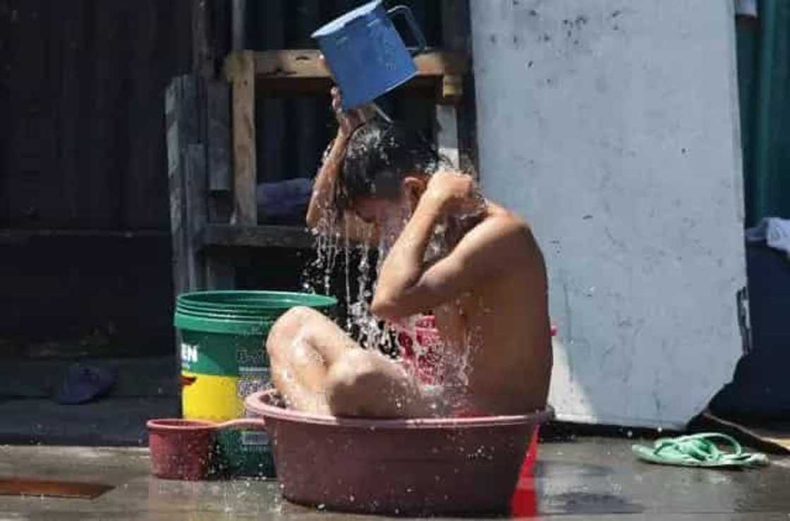 Only in the Philippines: How Filipinos Deal With Summer Heat Only in the Philippines: How Filipinos Deal With Summer Heat