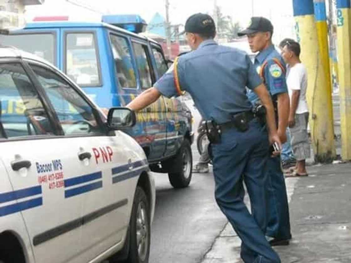 4 unidentified robbers kill Filipina in Lipa City 4 unidentified robbers kill Filipina in Lipa City
