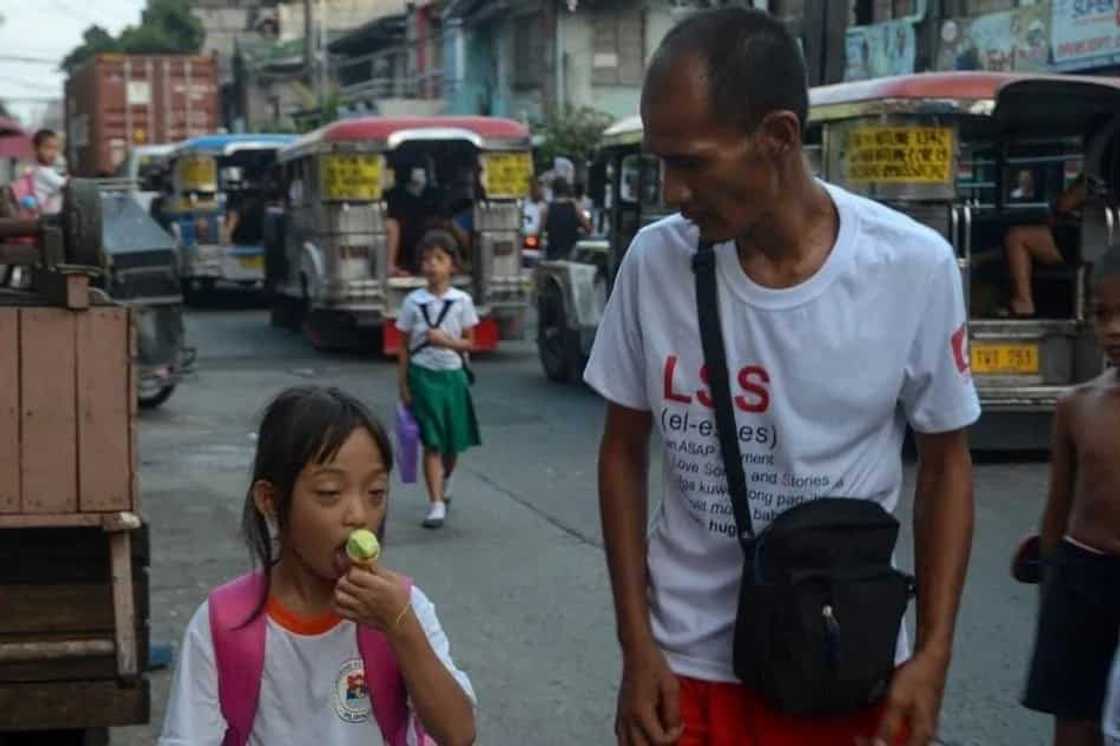 Whatever happened to the selfless father at Jollibee? Ryan Arebuabo became a businessman in Tondo