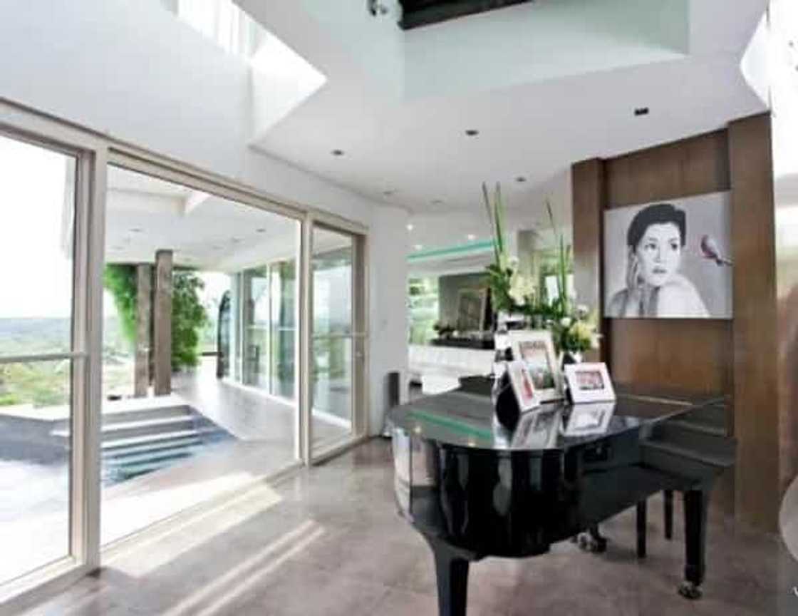 Regine Velasquez and Ogie Alcasid shares photos of their Quezon City home Regine Velasquez and Ogie Alcasid shares photos of their Quezon City home
